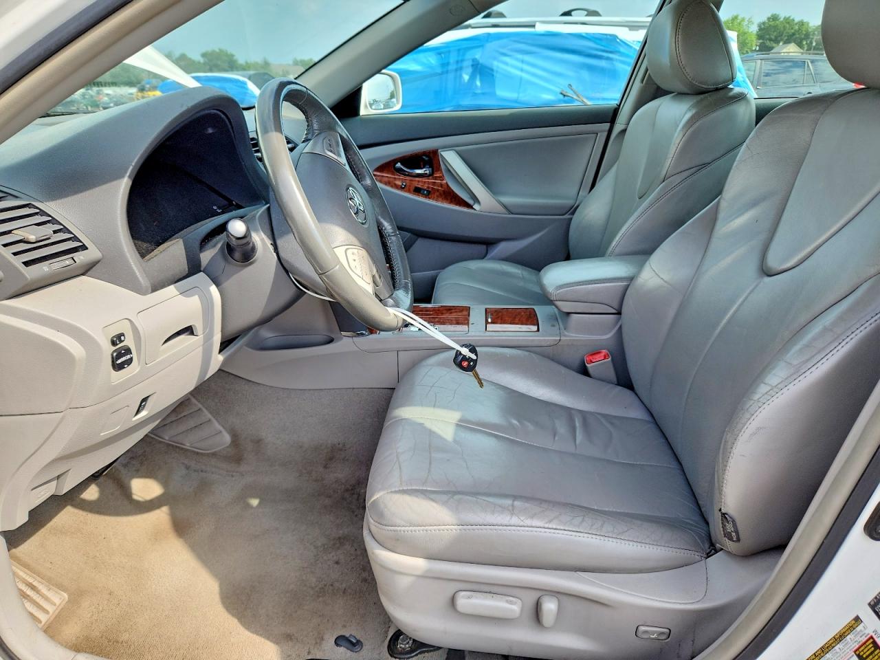 2010 TOYOTA CAMRY