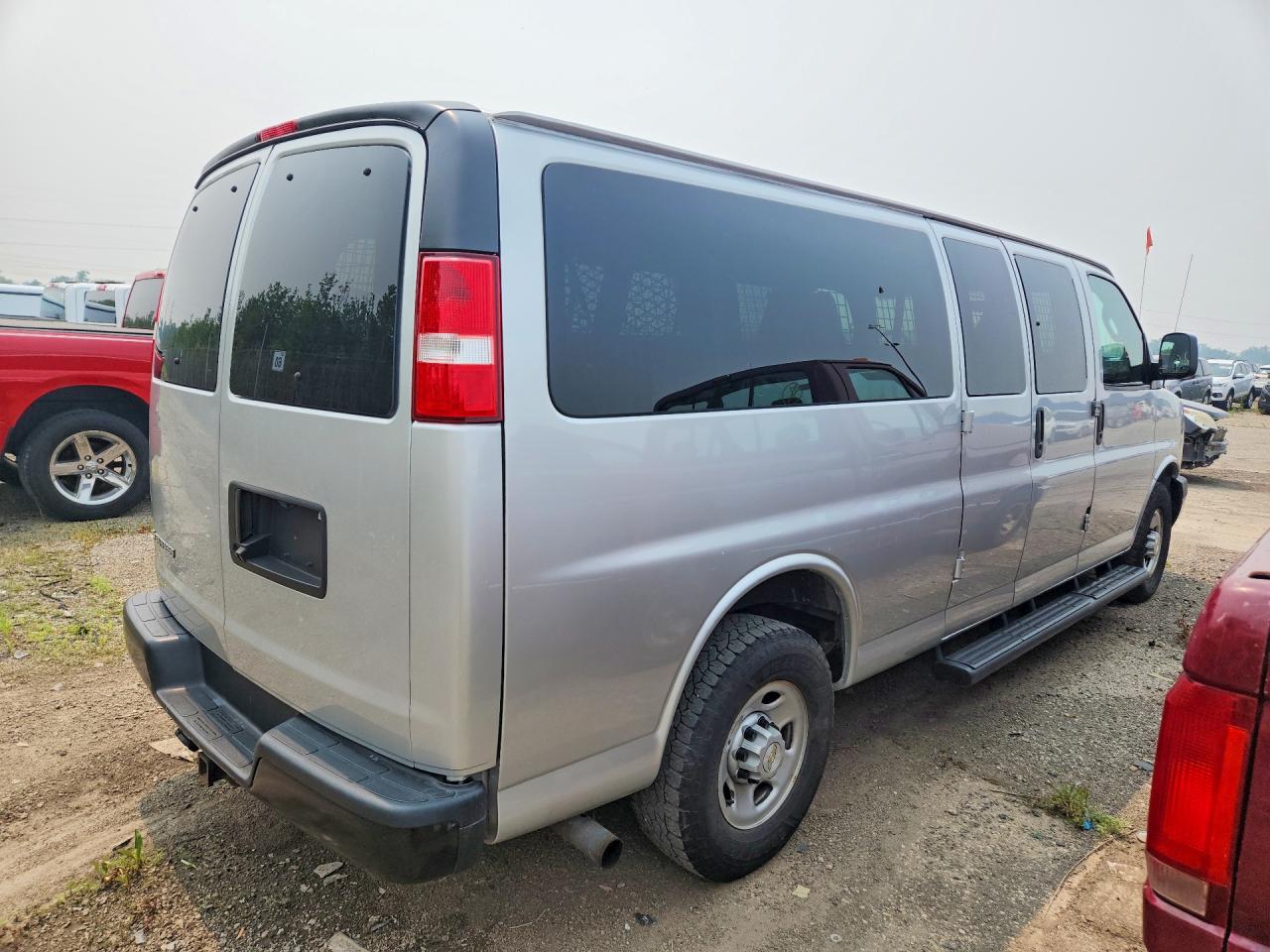 2020 CHEVROLET EXPRESS