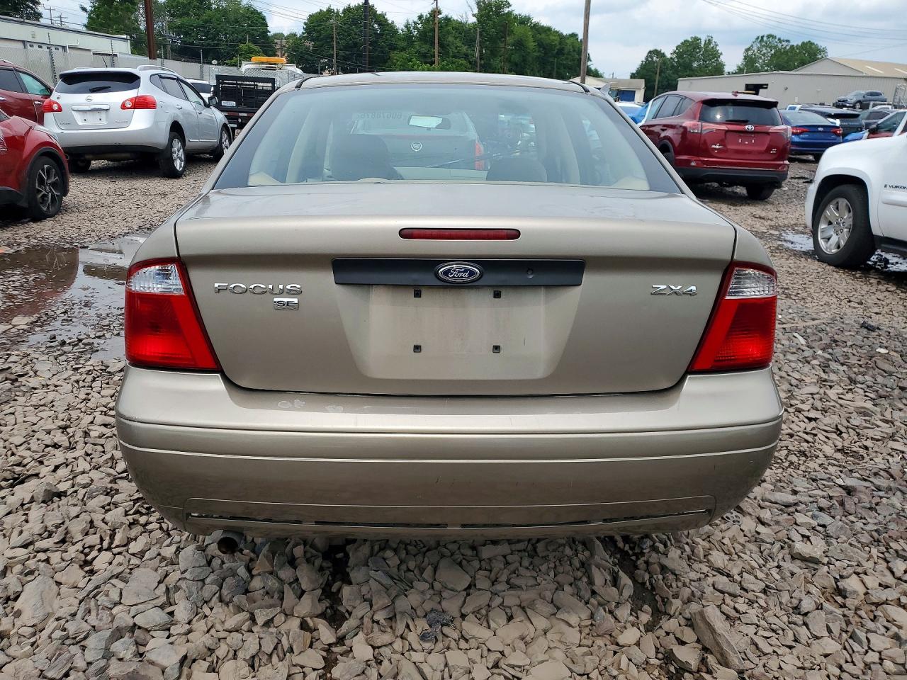2005 FORD FOCUS