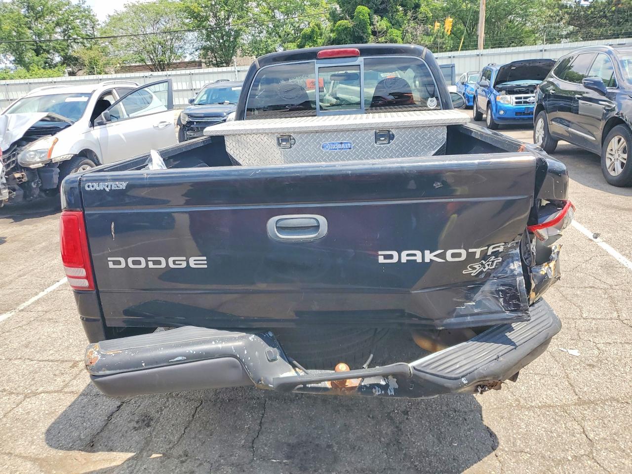 2004 DODGE DAKOTA