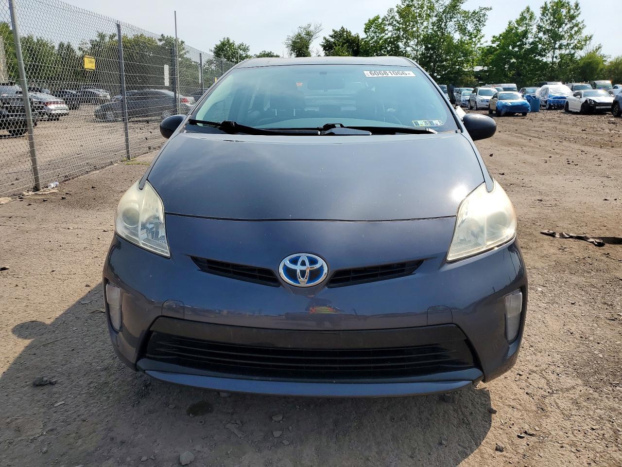 2013 TOYOTA PRIUS