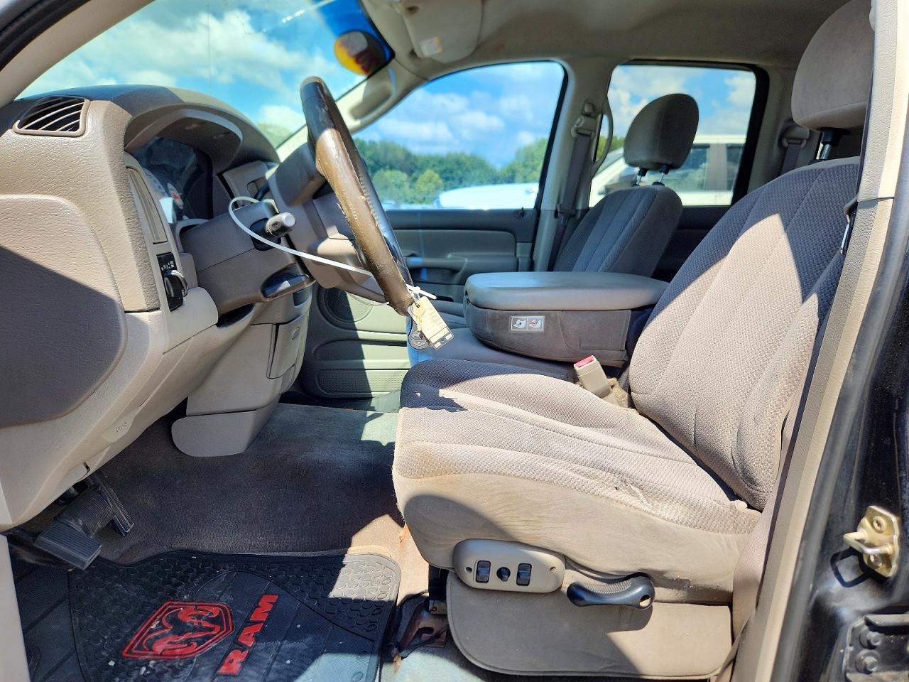 2004 DODGE RAM 1500