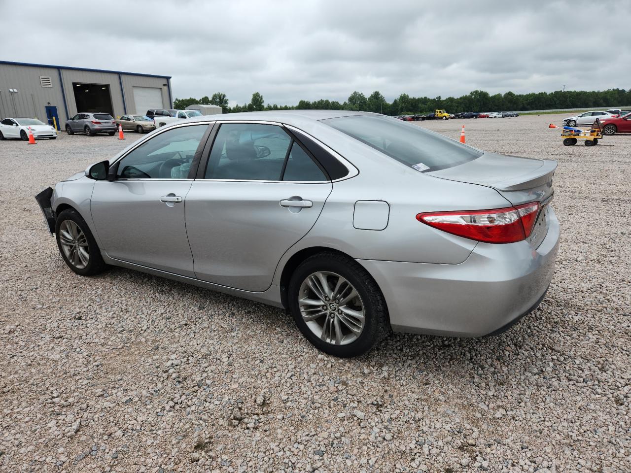 2016 TOYOTA CAMRY