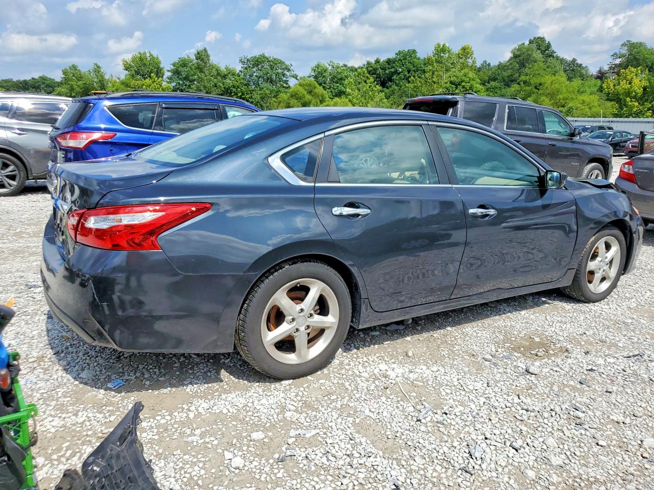 2016 NISSAN ALTIMA