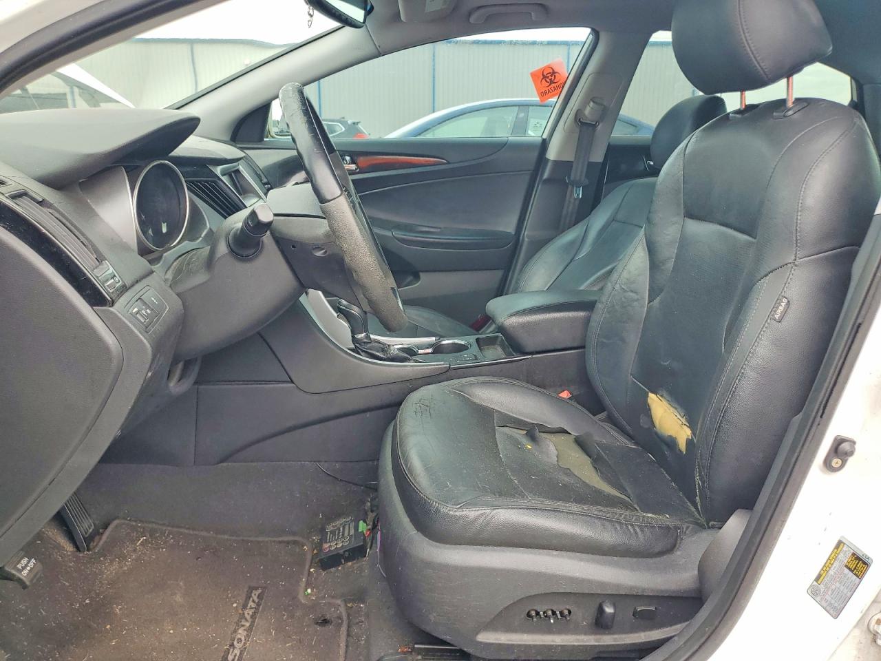 2011 HYUNDAI SONATA