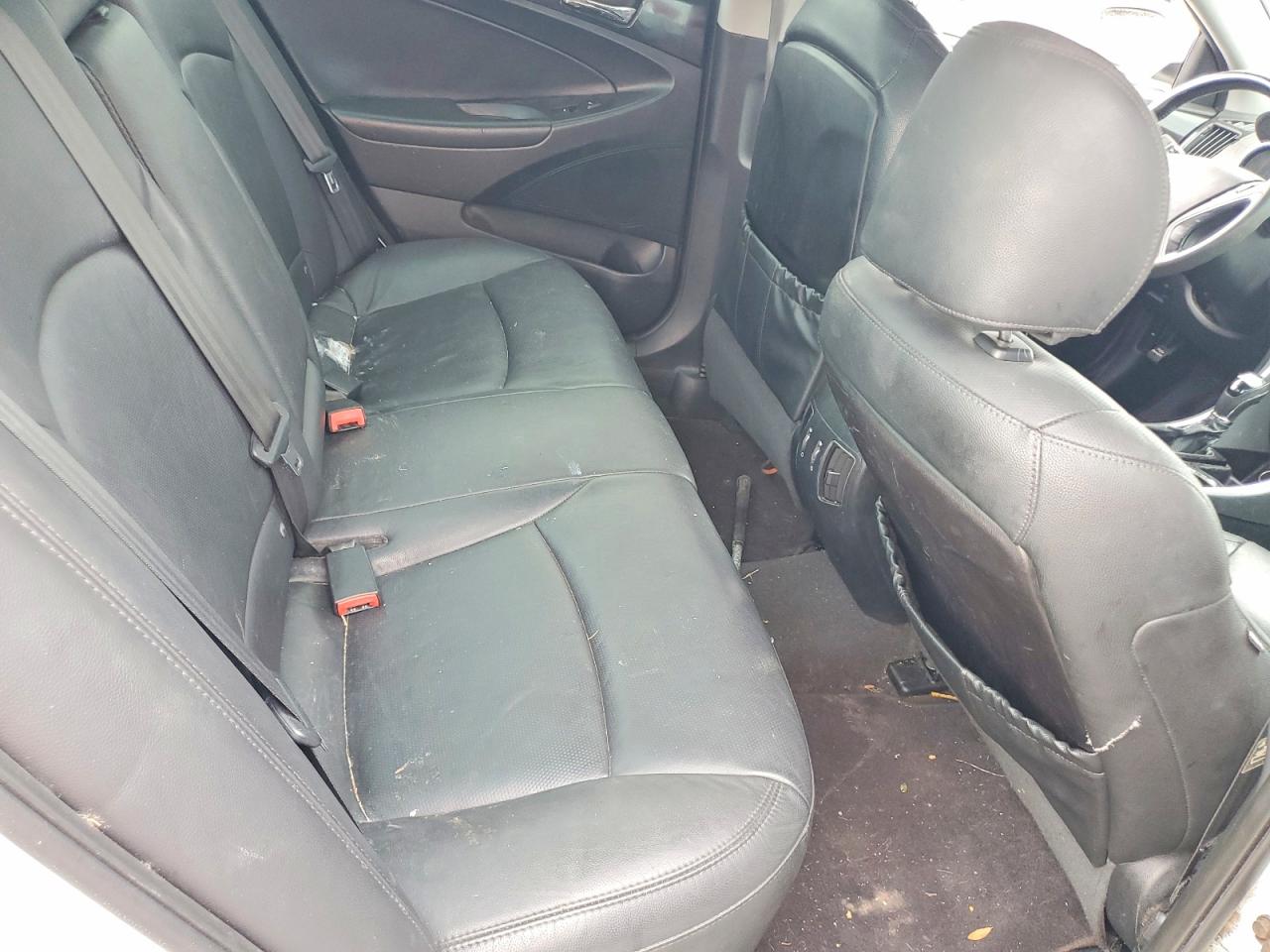 2011 HYUNDAI SONATA