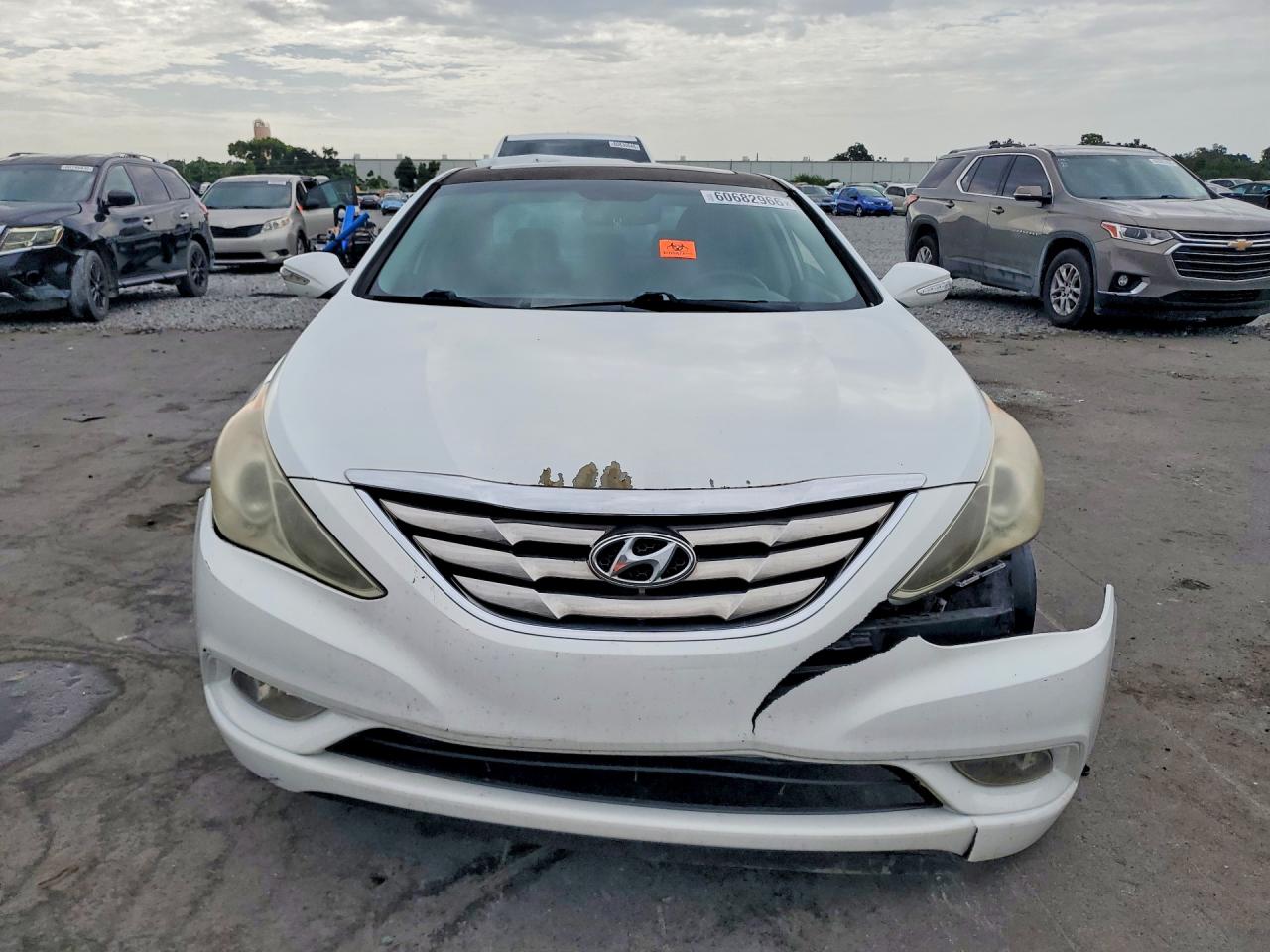 2011 HYUNDAI SONATA