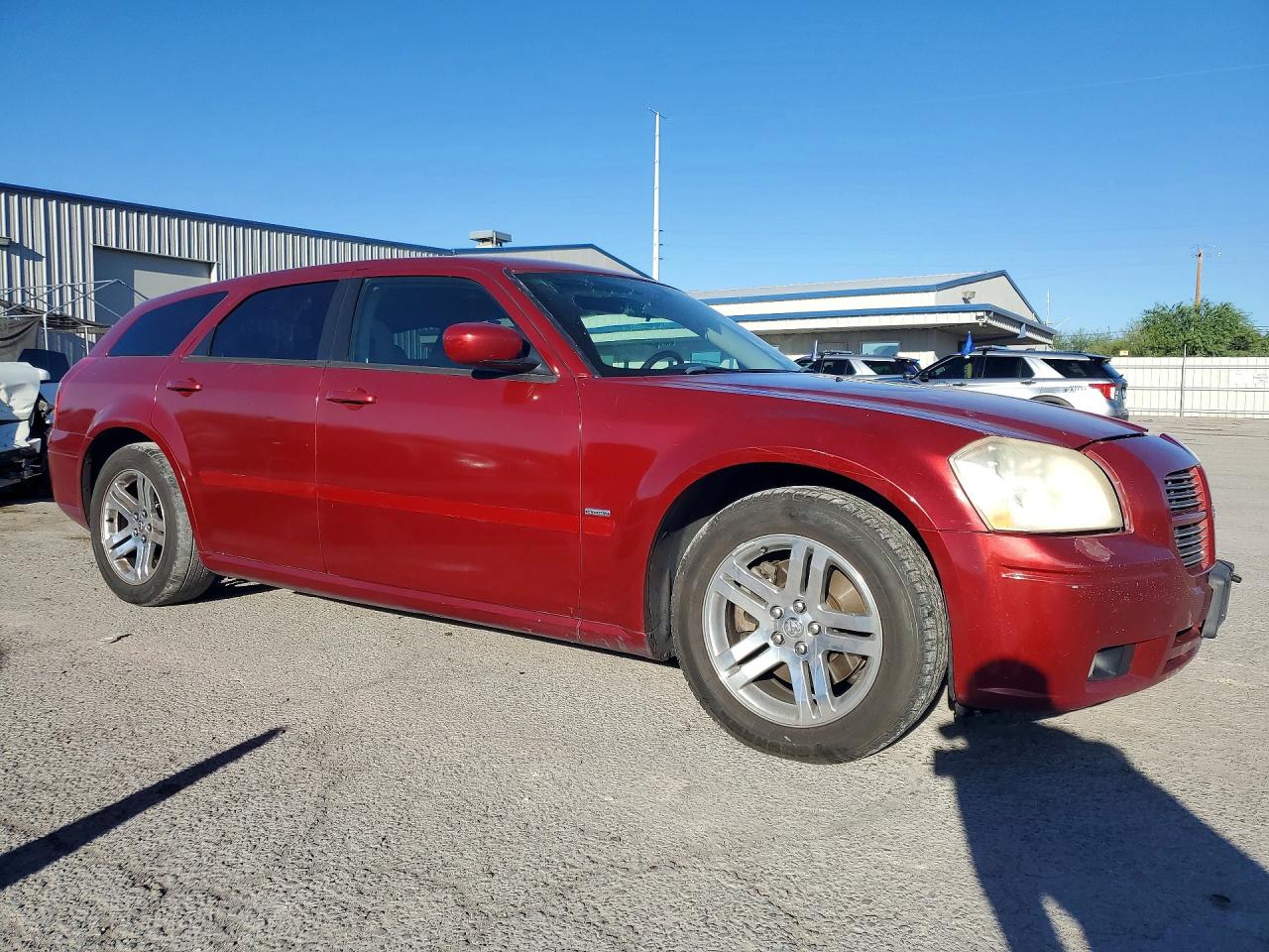 2005 DODGE MAGNUM