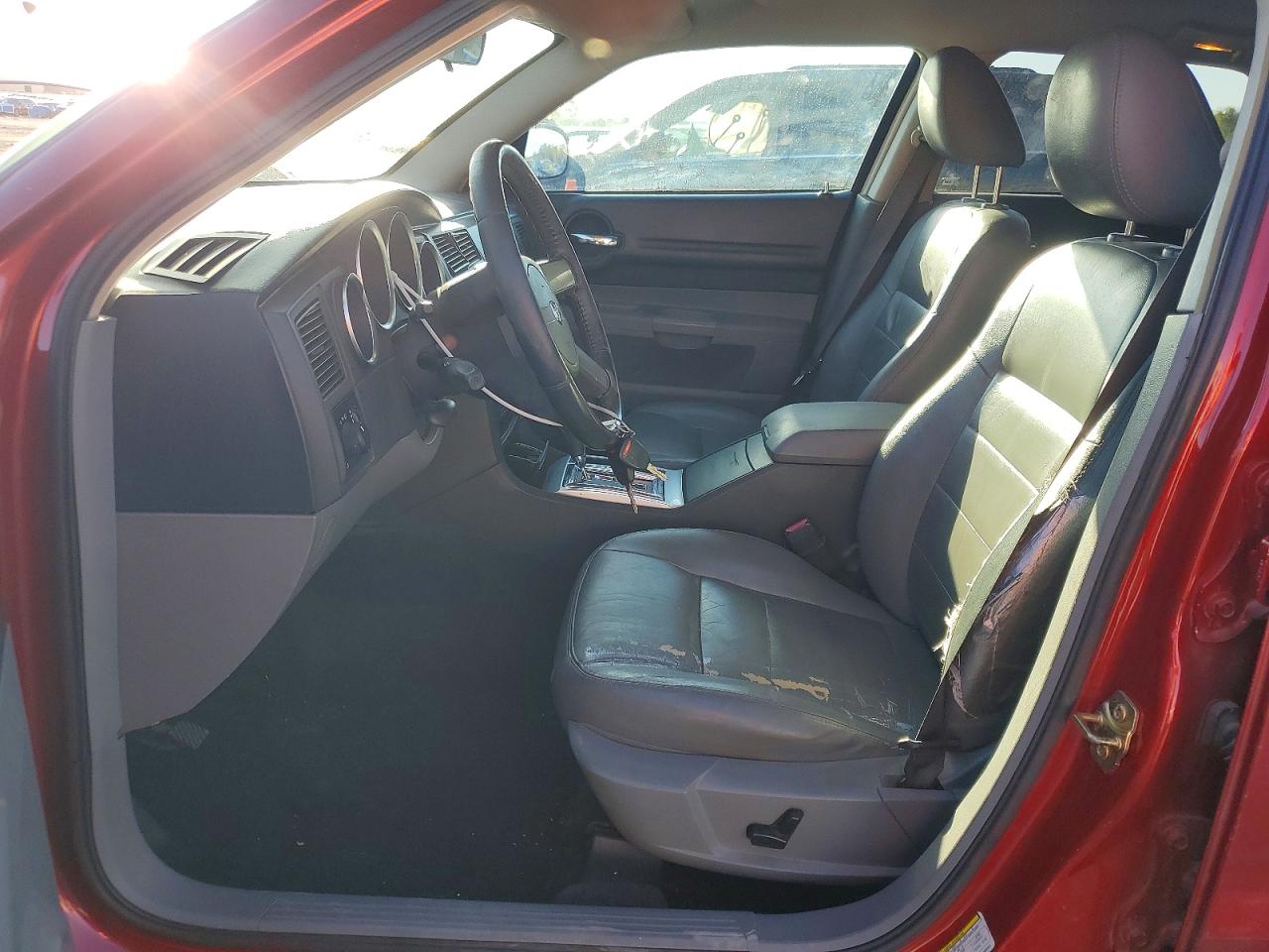 2005 DODGE MAGNUM