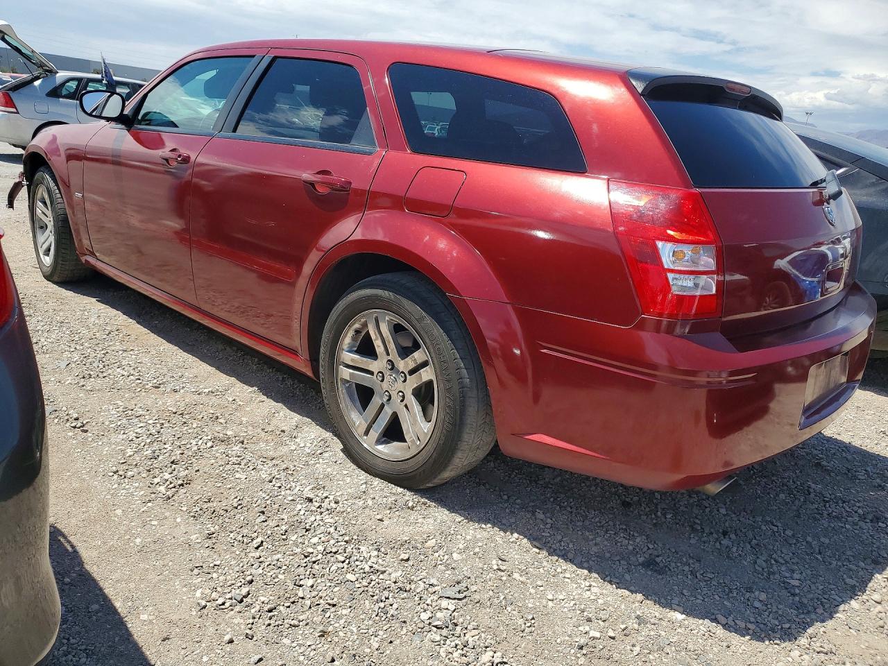 2005 DODGE MAGNUM