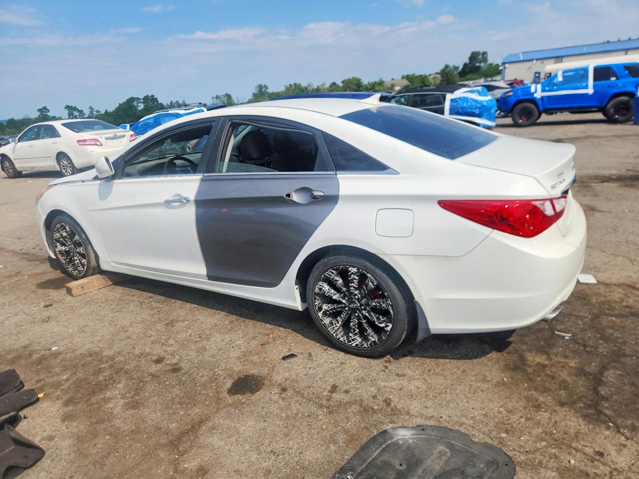 2011 HYUNDAI SONATA