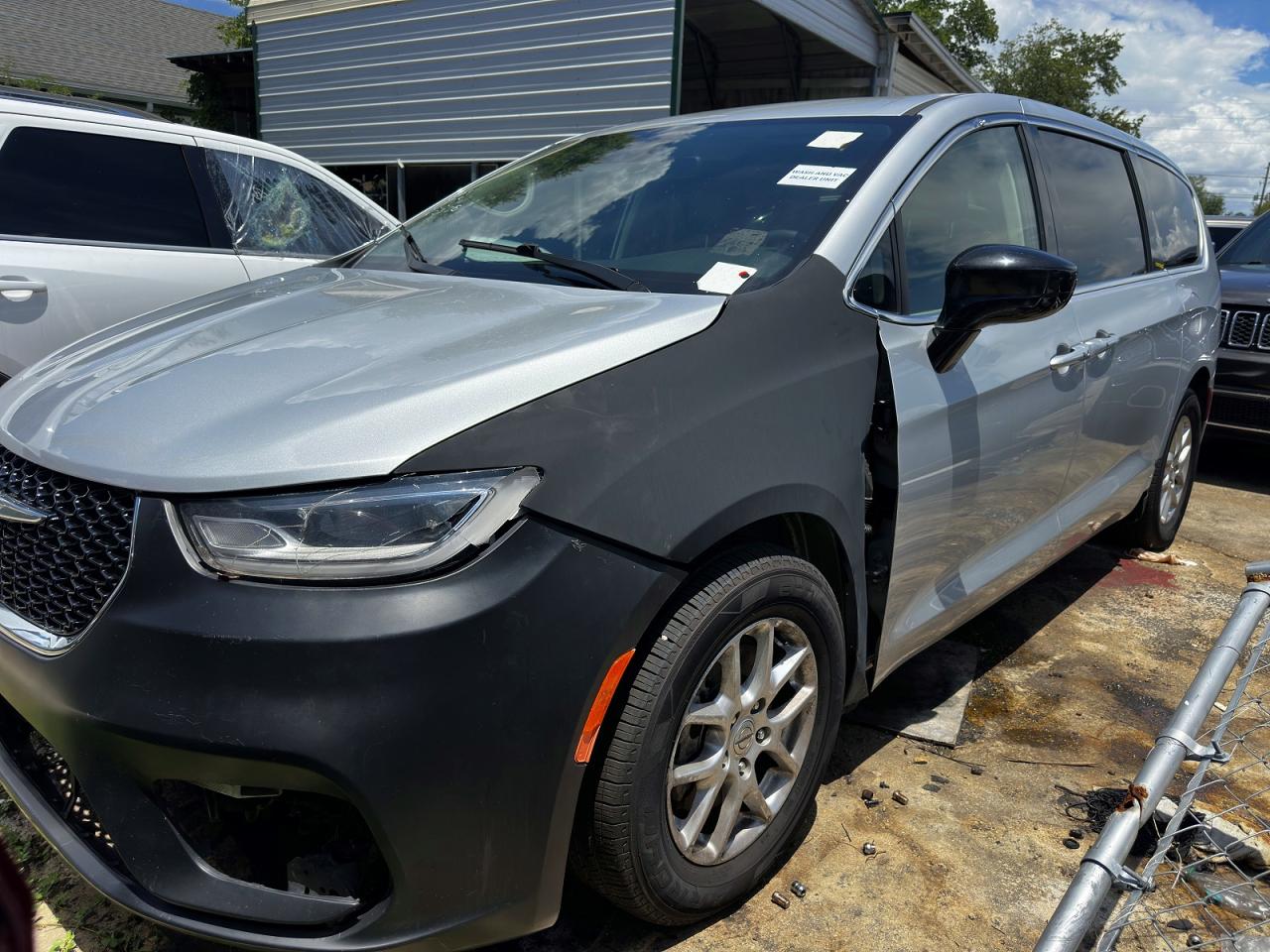 2024 CHRYSLER PACIFICA