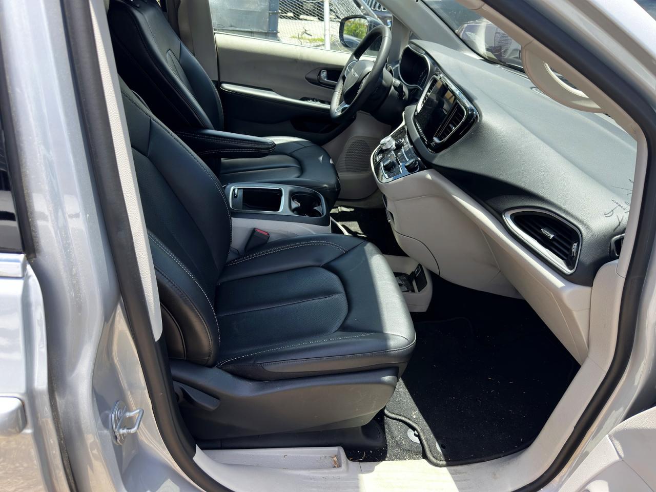 2024 CHRYSLER PACIFICA