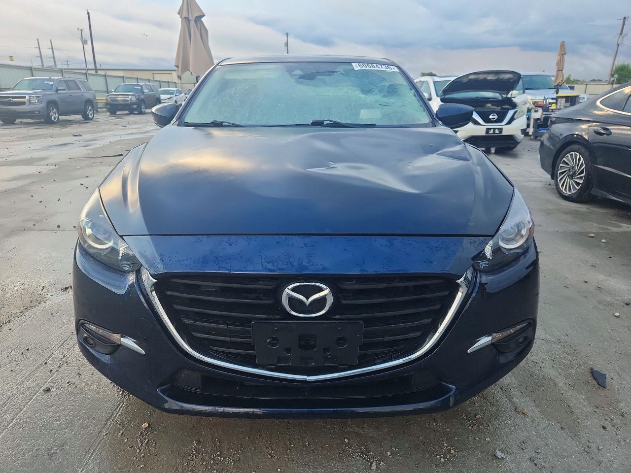 2017 MAZDA 3
