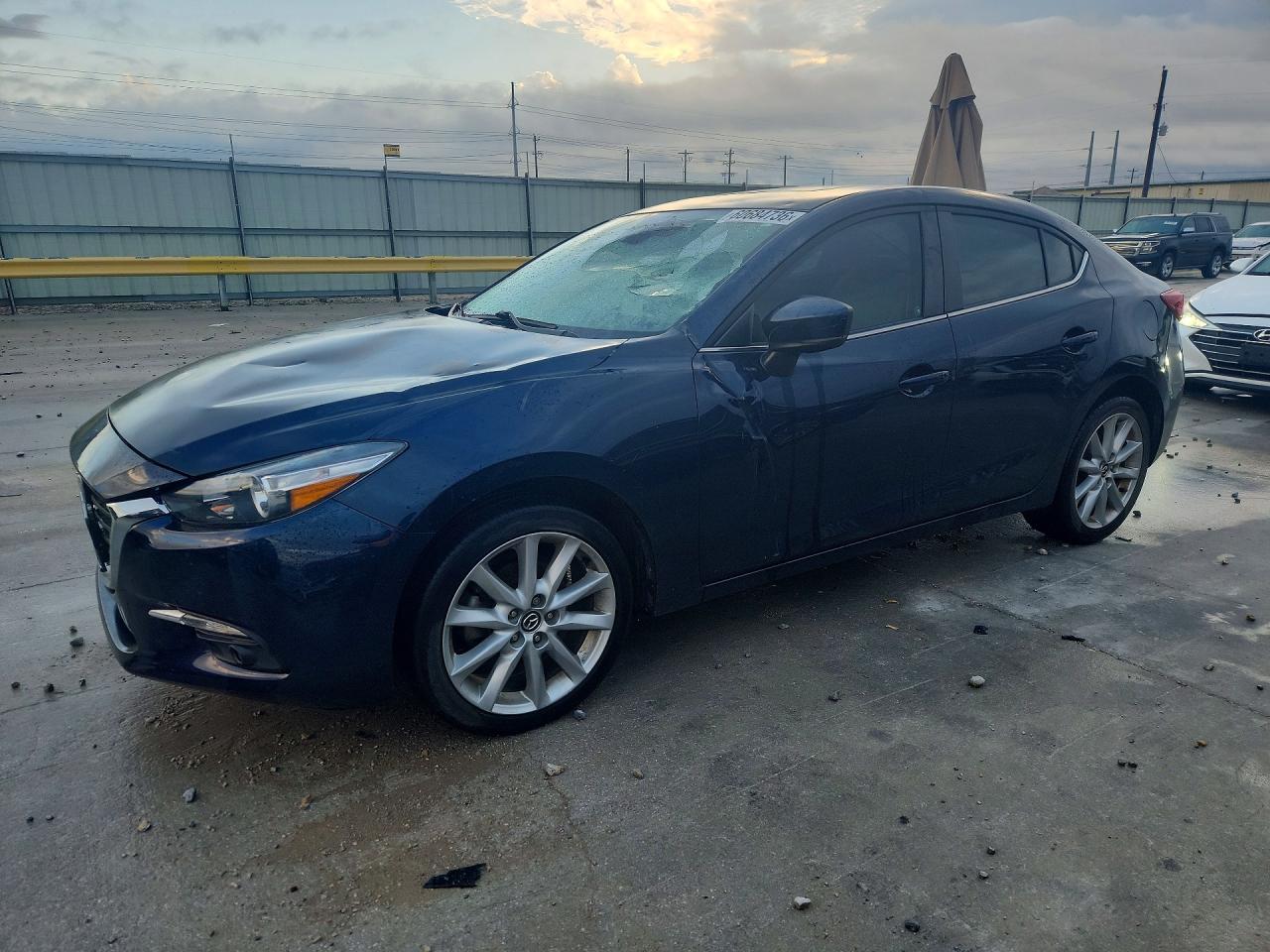 2017 MAZDA 3