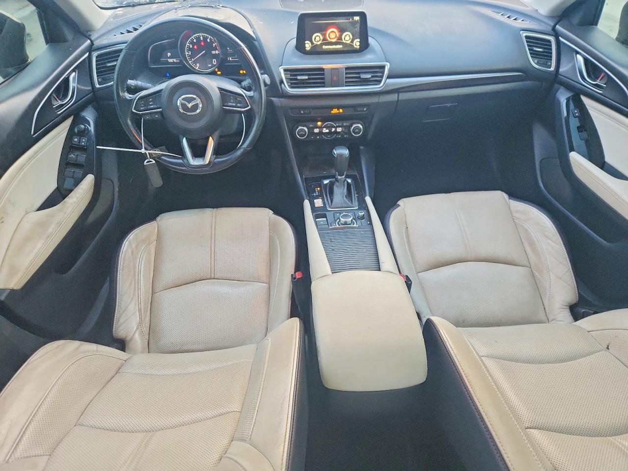 2017 MAZDA 3