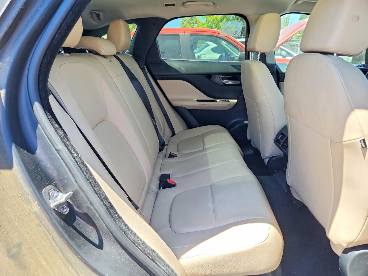 2018 JAGUAR F-PACE