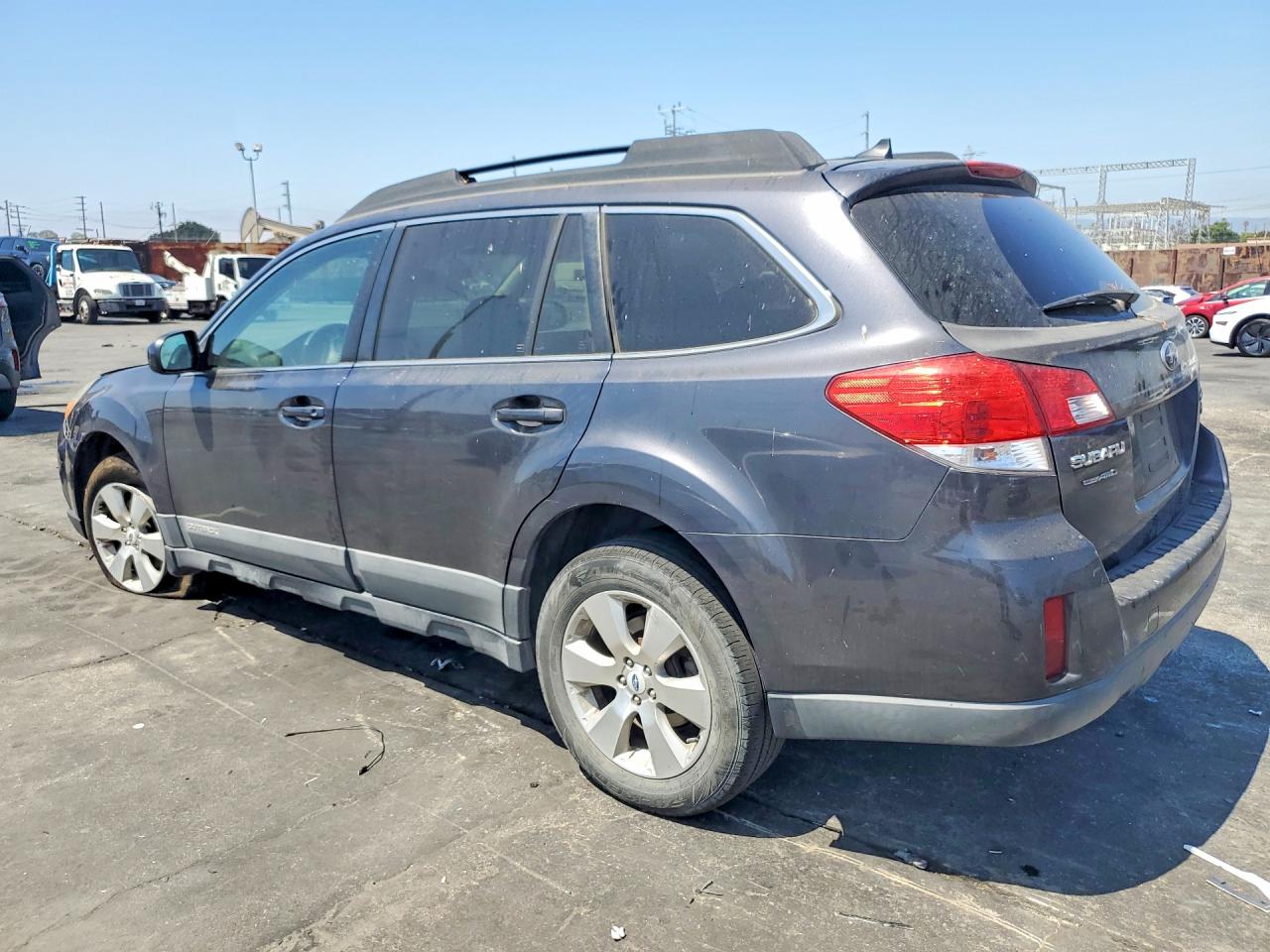 2012 SUBARU OUTBACK