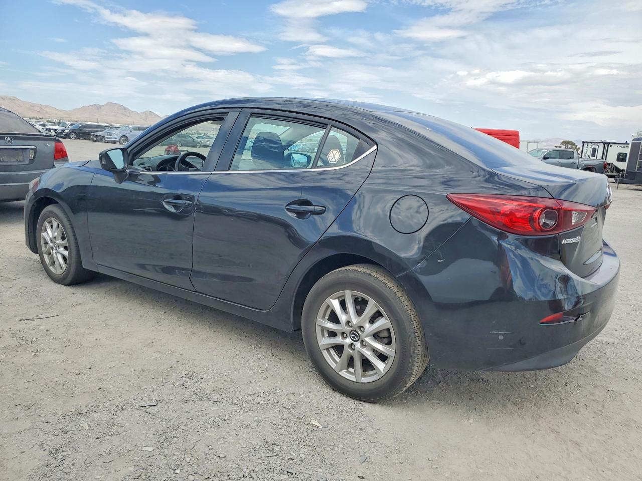 2016 MAZDA 3