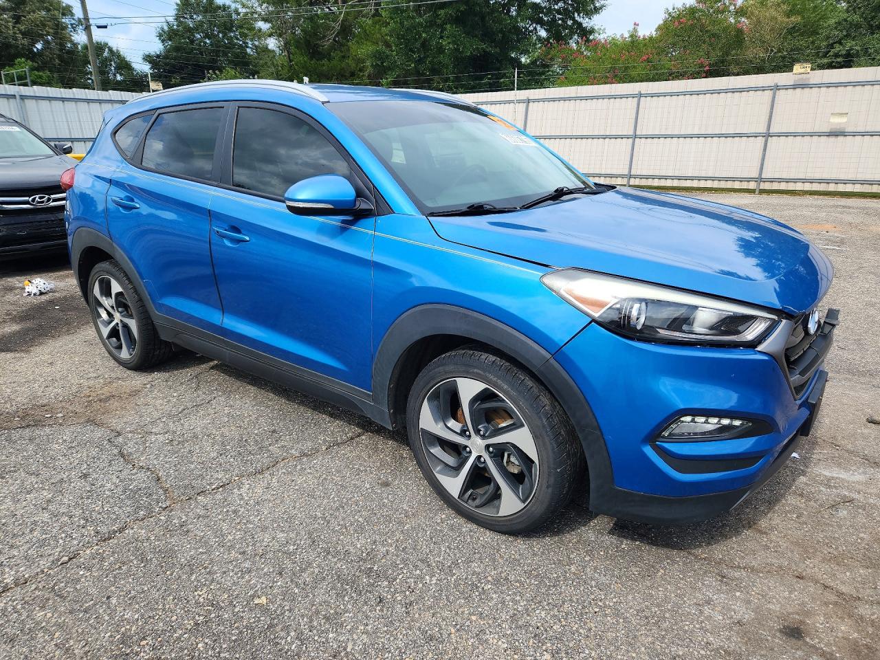 2016 HYUNDAI TUCSON