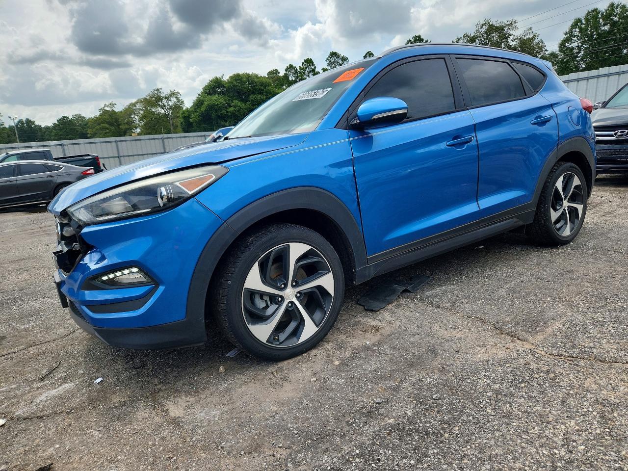 2016 HYUNDAI TUCSON