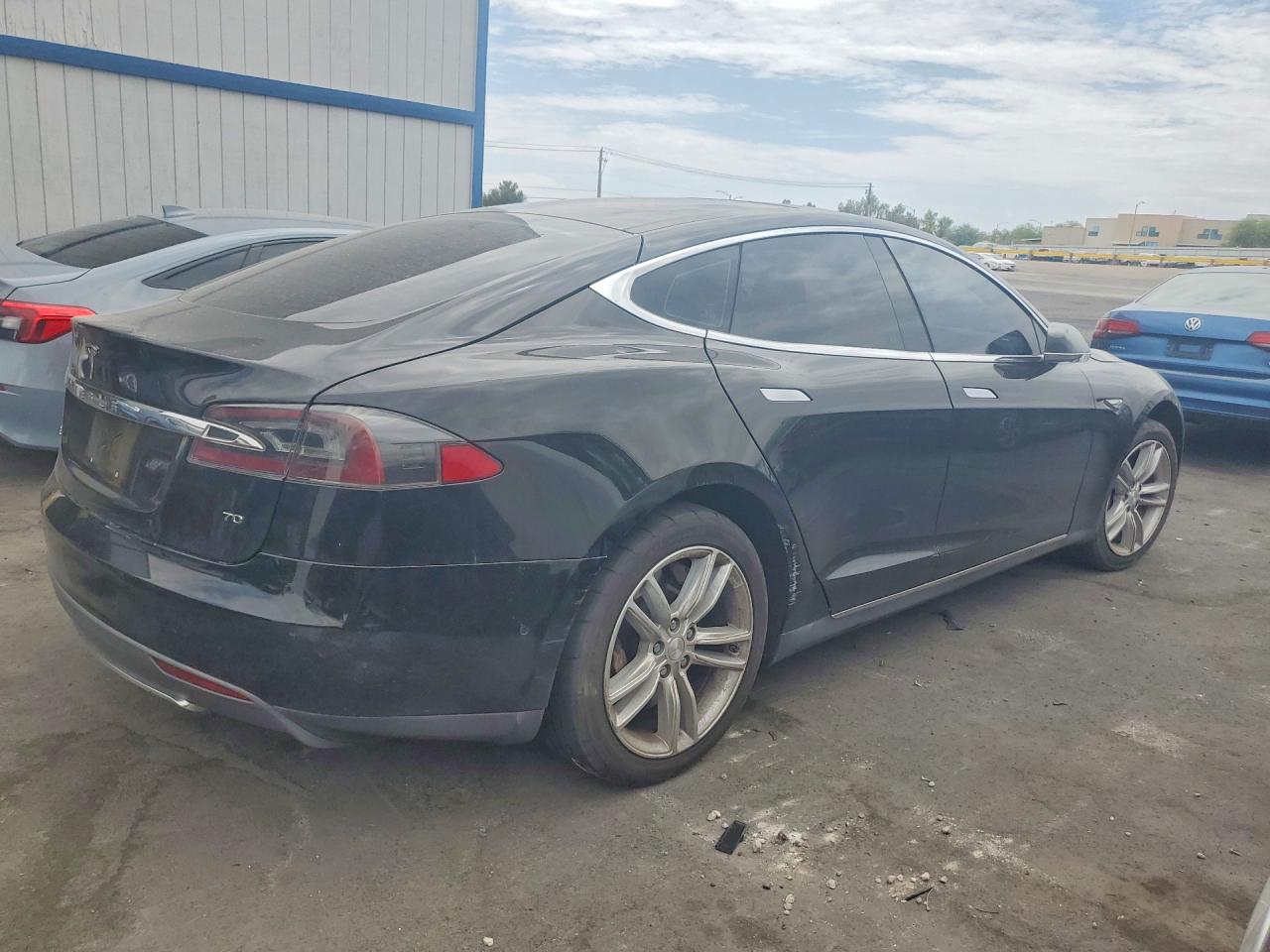 2015 TESLA MODEL S
