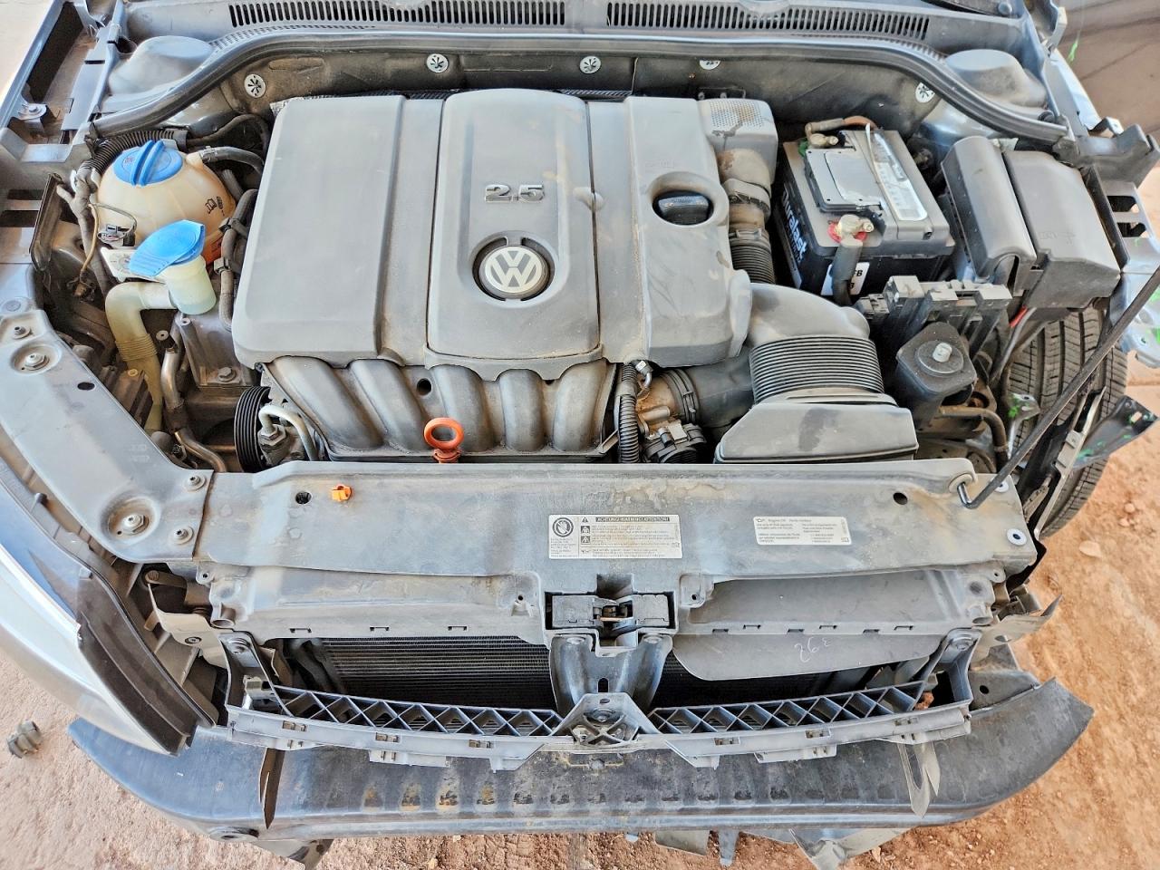 2012 VOLKSWAGEN JETTA