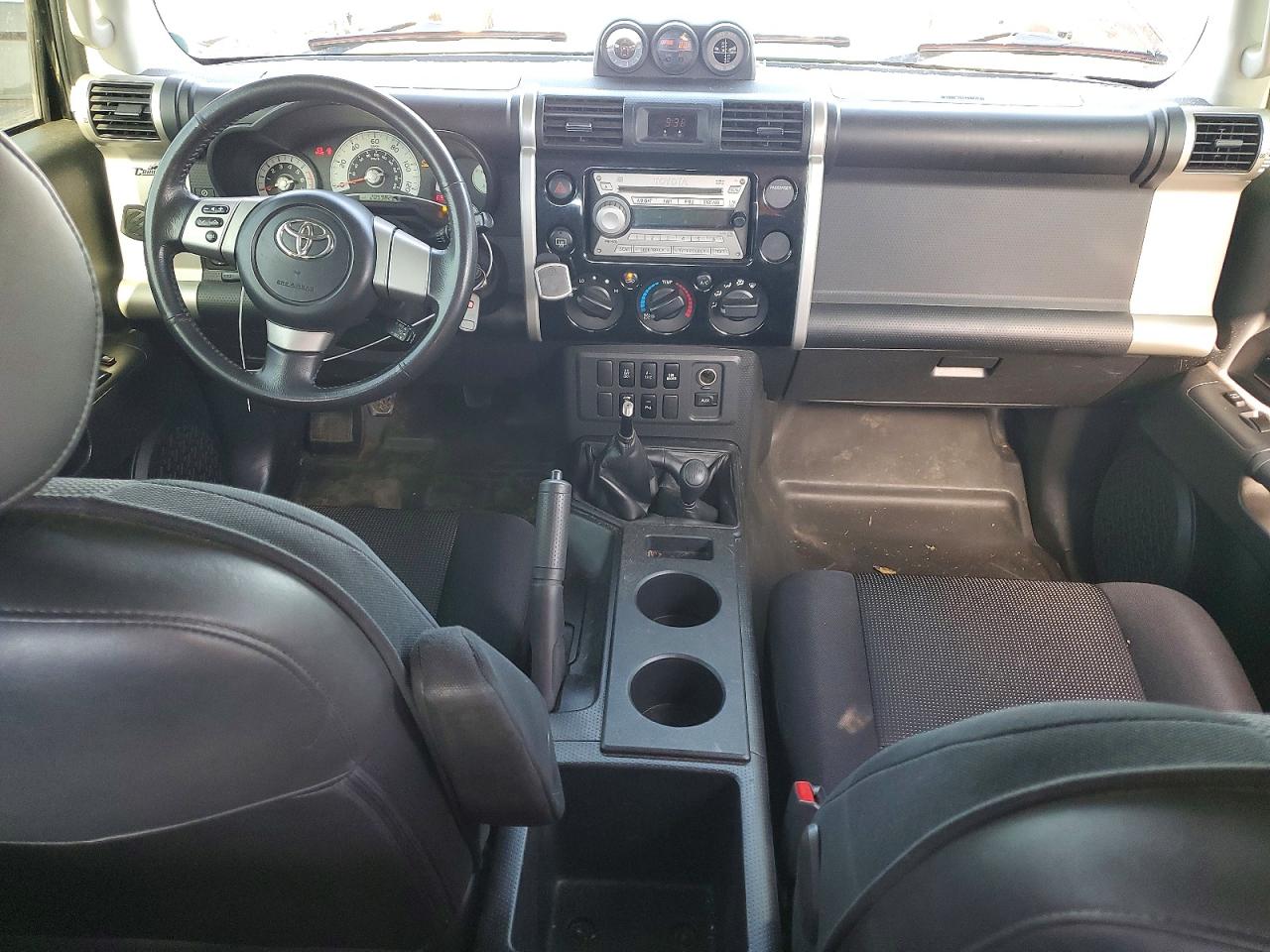 2007 TOYOTA FJ CRUISER