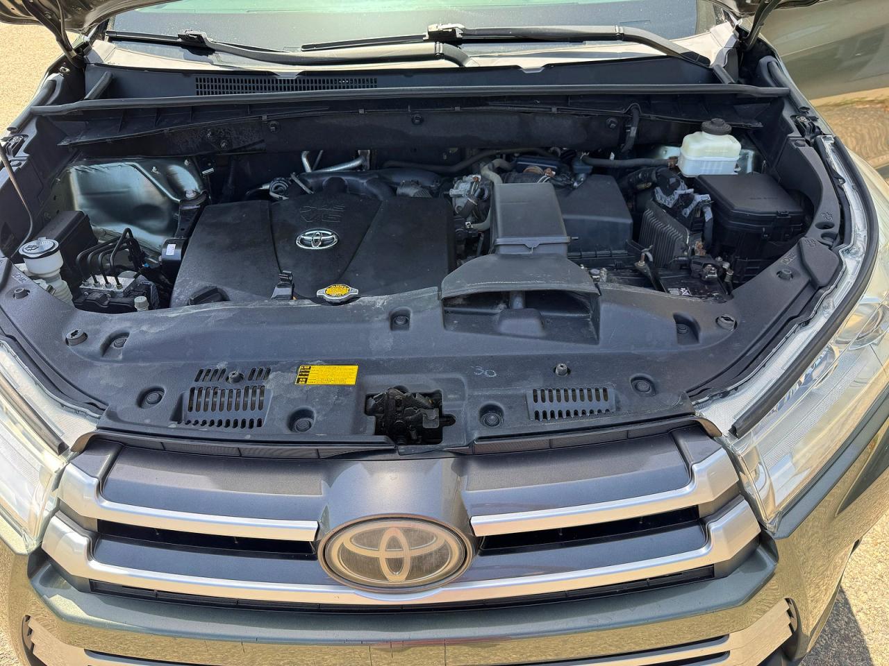 2017 TOYOTA HIGHLANDER