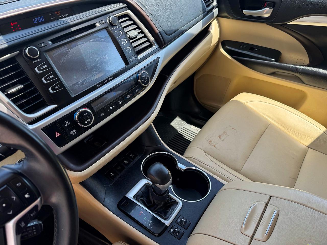 2017 TOYOTA HIGHLANDER
