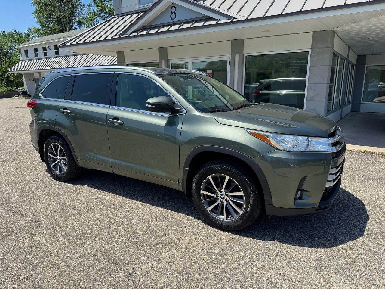 2017 TOYOTA HIGHLANDER