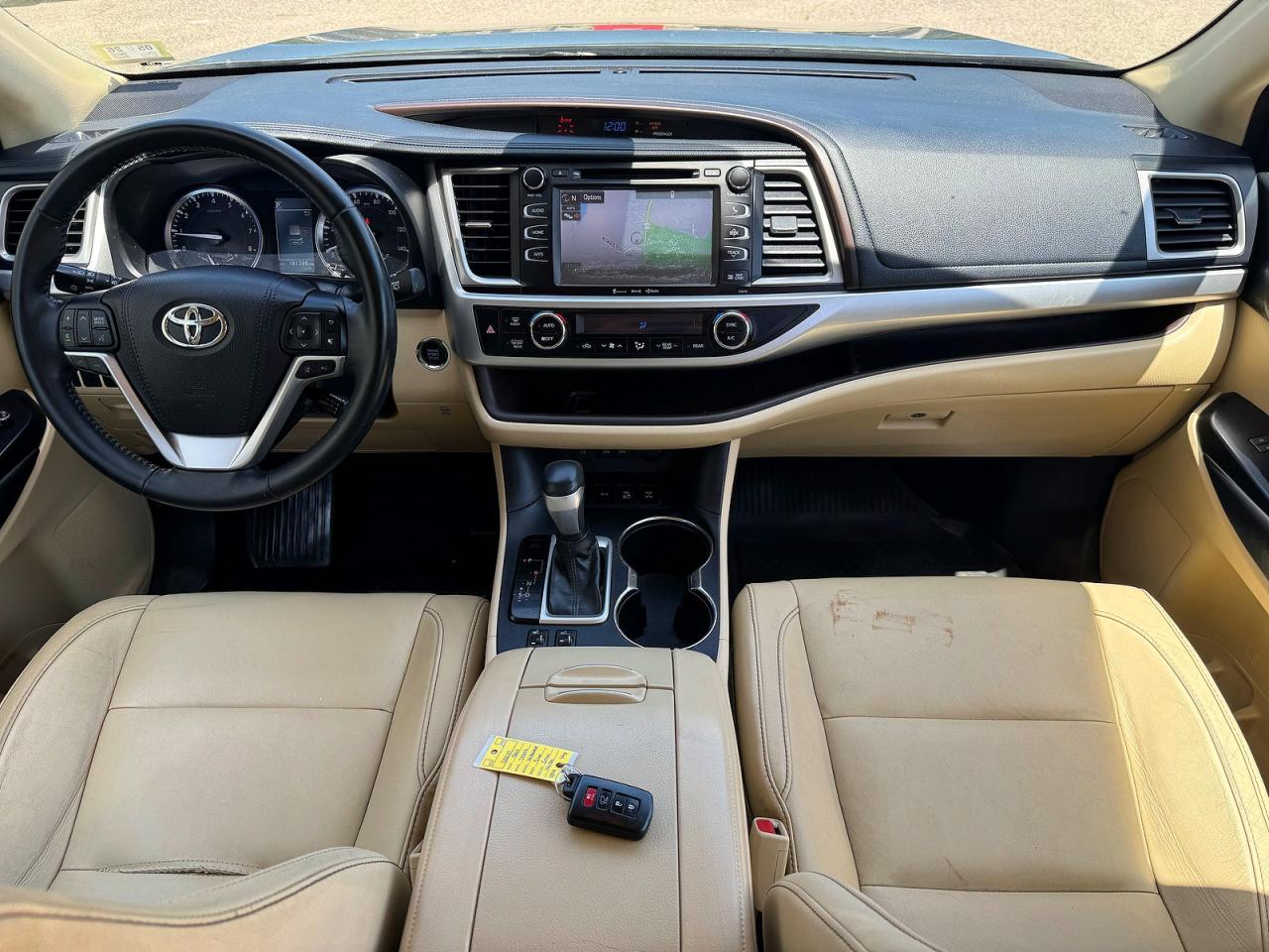 2017 TOYOTA HIGHLANDER