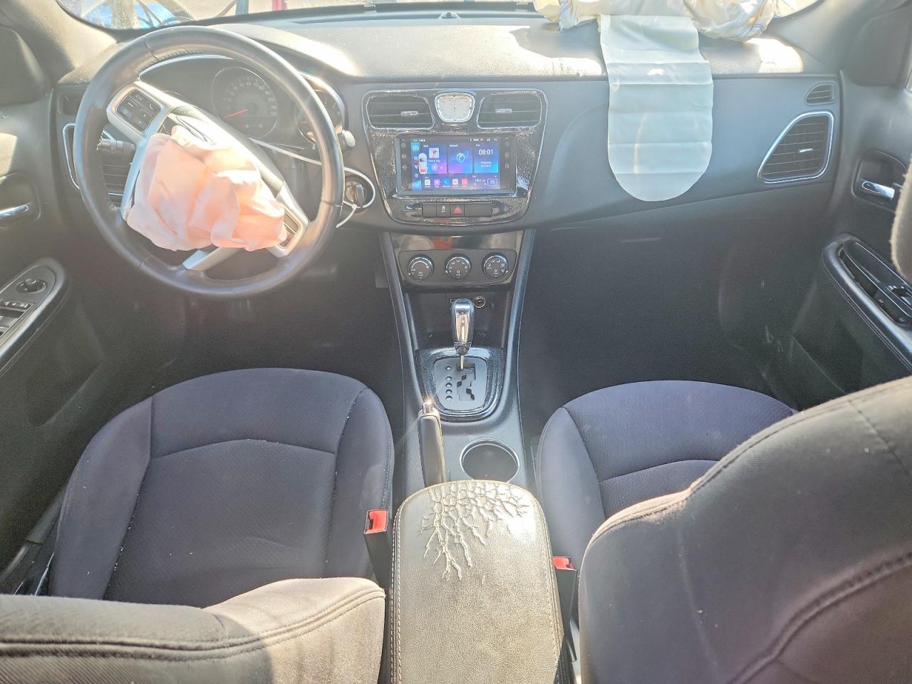 2012 CHRYSLER 200