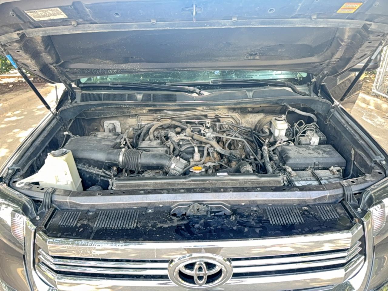 2016 TOYOTA TUNDRA