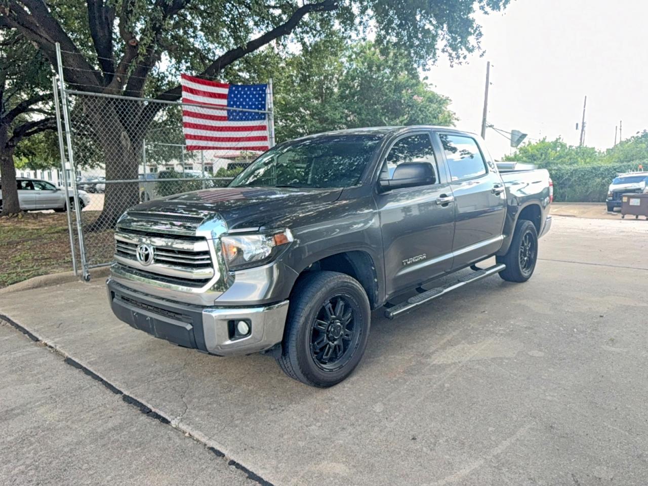2016 TOYOTA TUNDRA