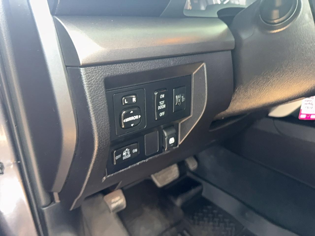 2016 TOYOTA TUNDRA