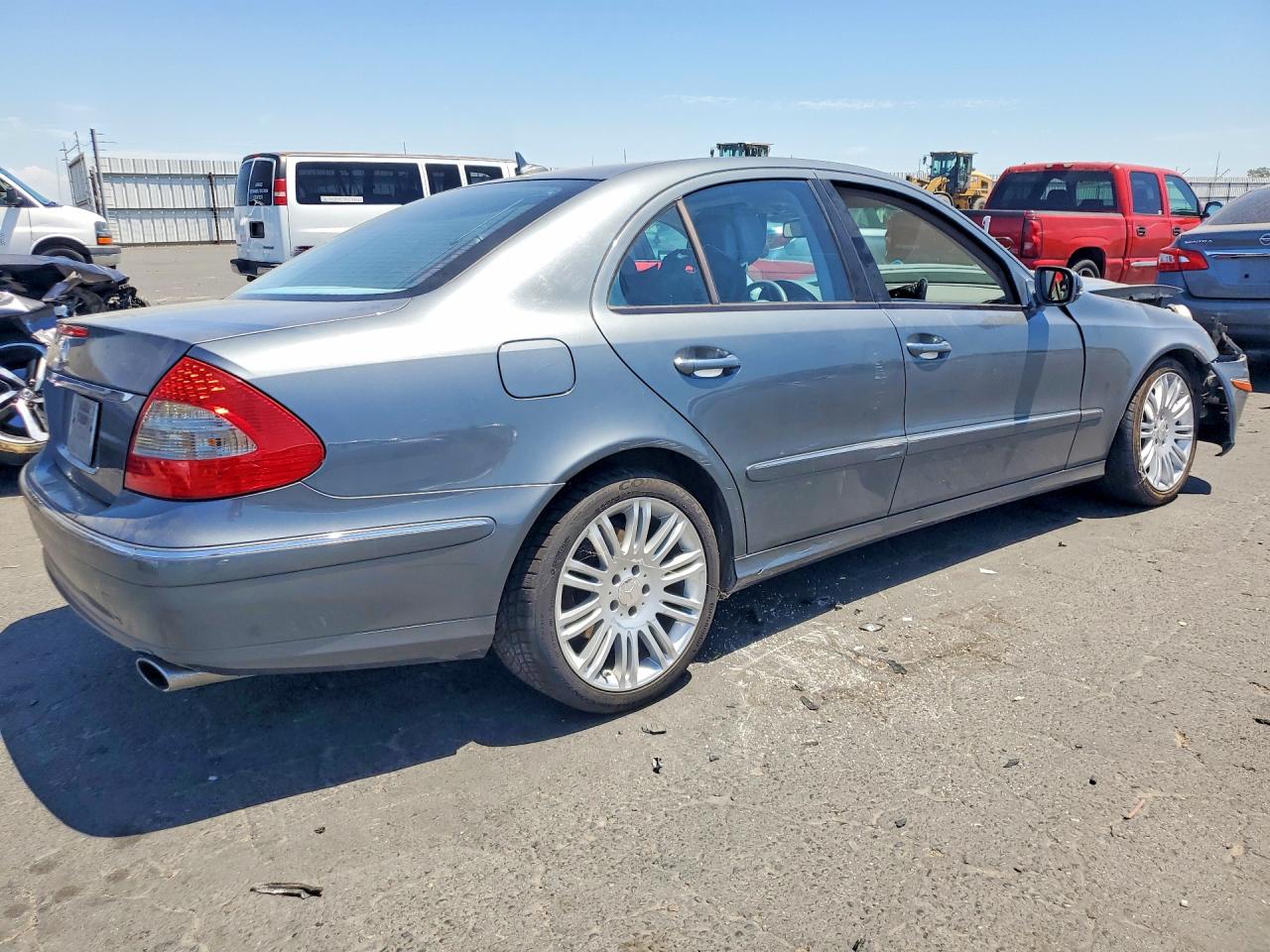 2008 MERCEDES-BENZ E-CLASS