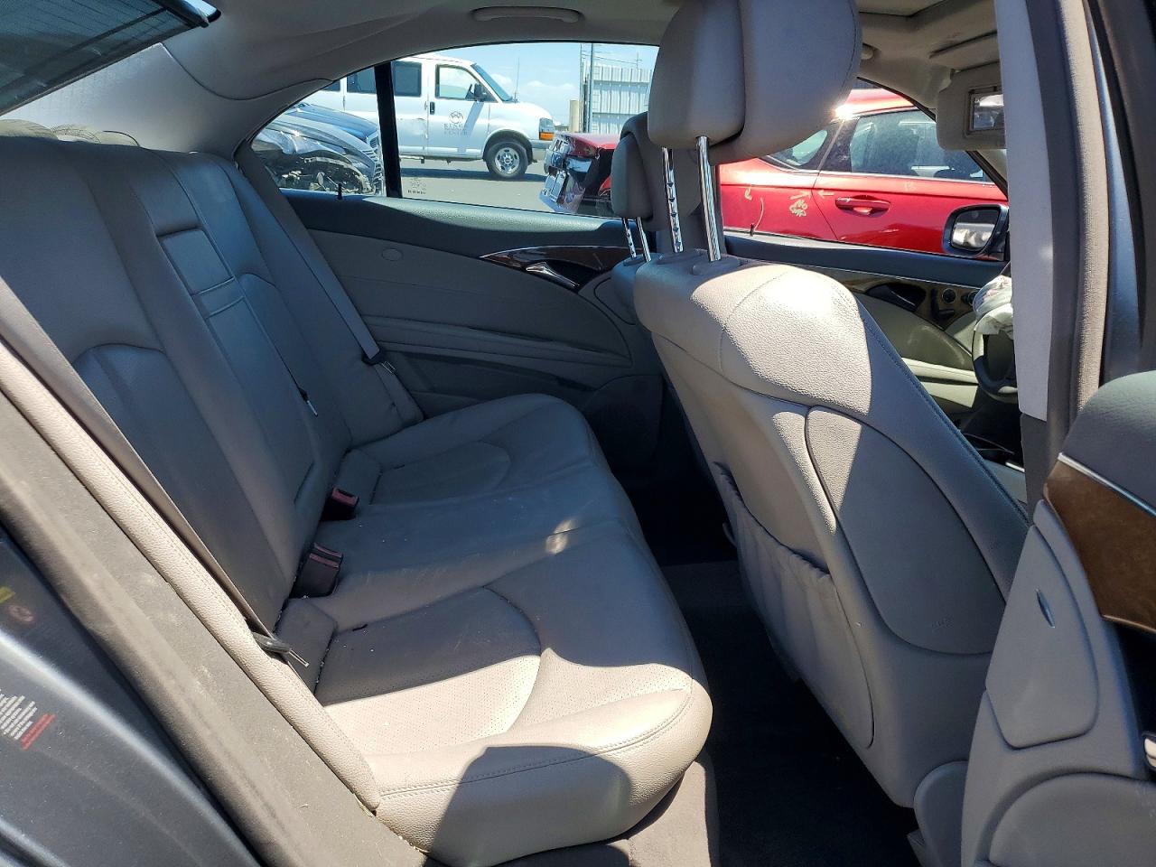 2008 MERCEDES-BENZ E-CLASS
