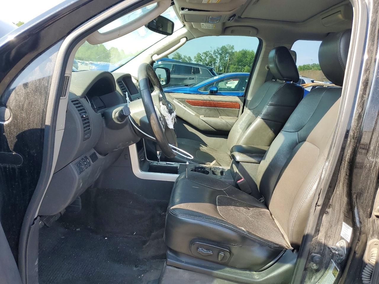 2011 NISSAN PATHFINDER