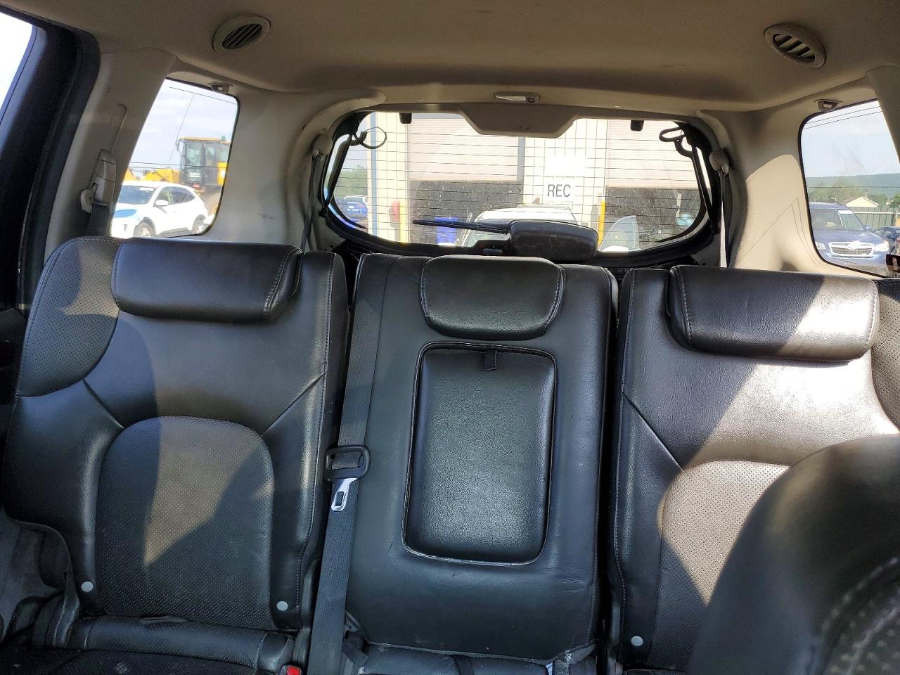 2011 NISSAN PATHFINDER