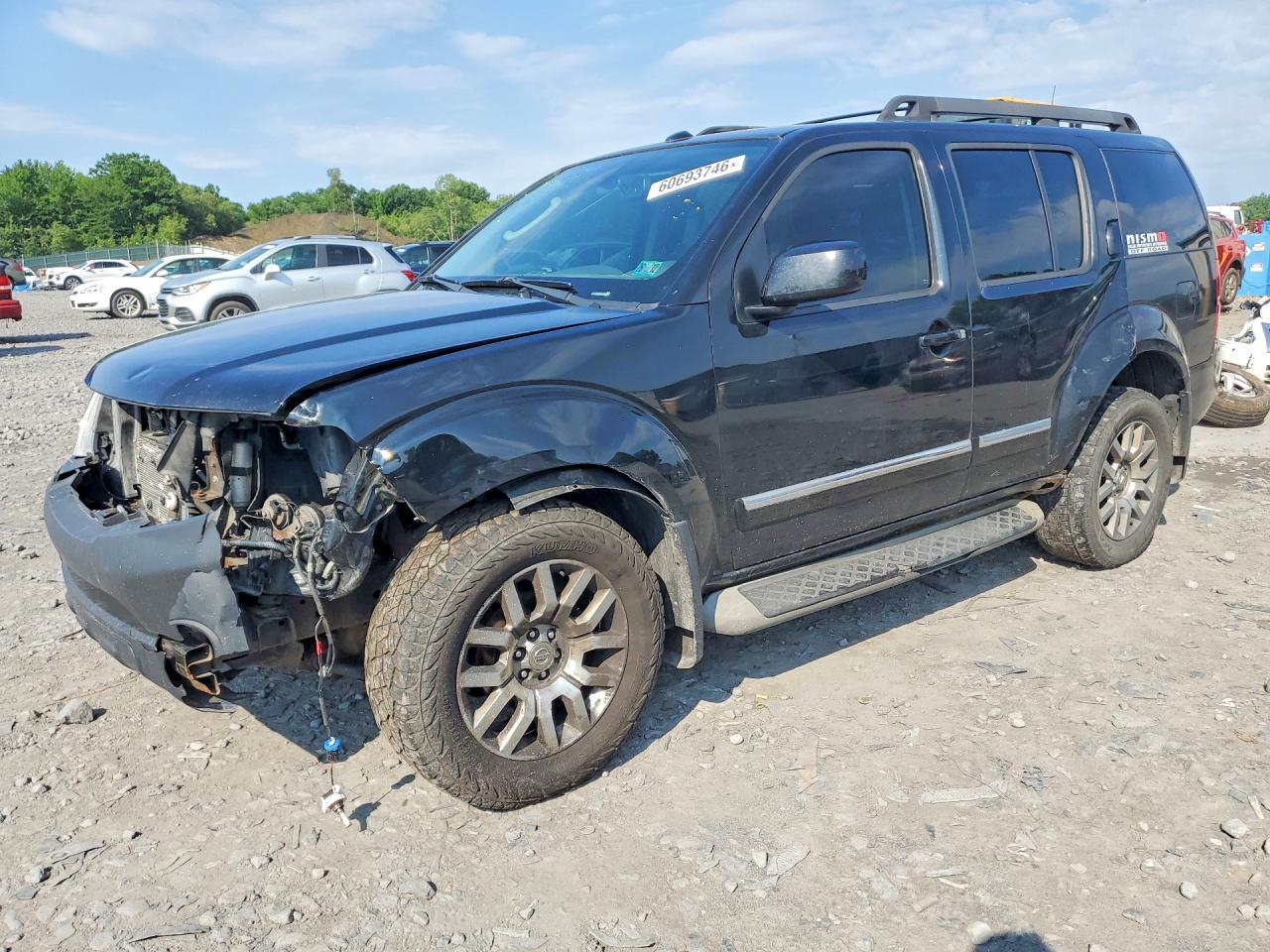 2011 NISSAN PATHFINDER