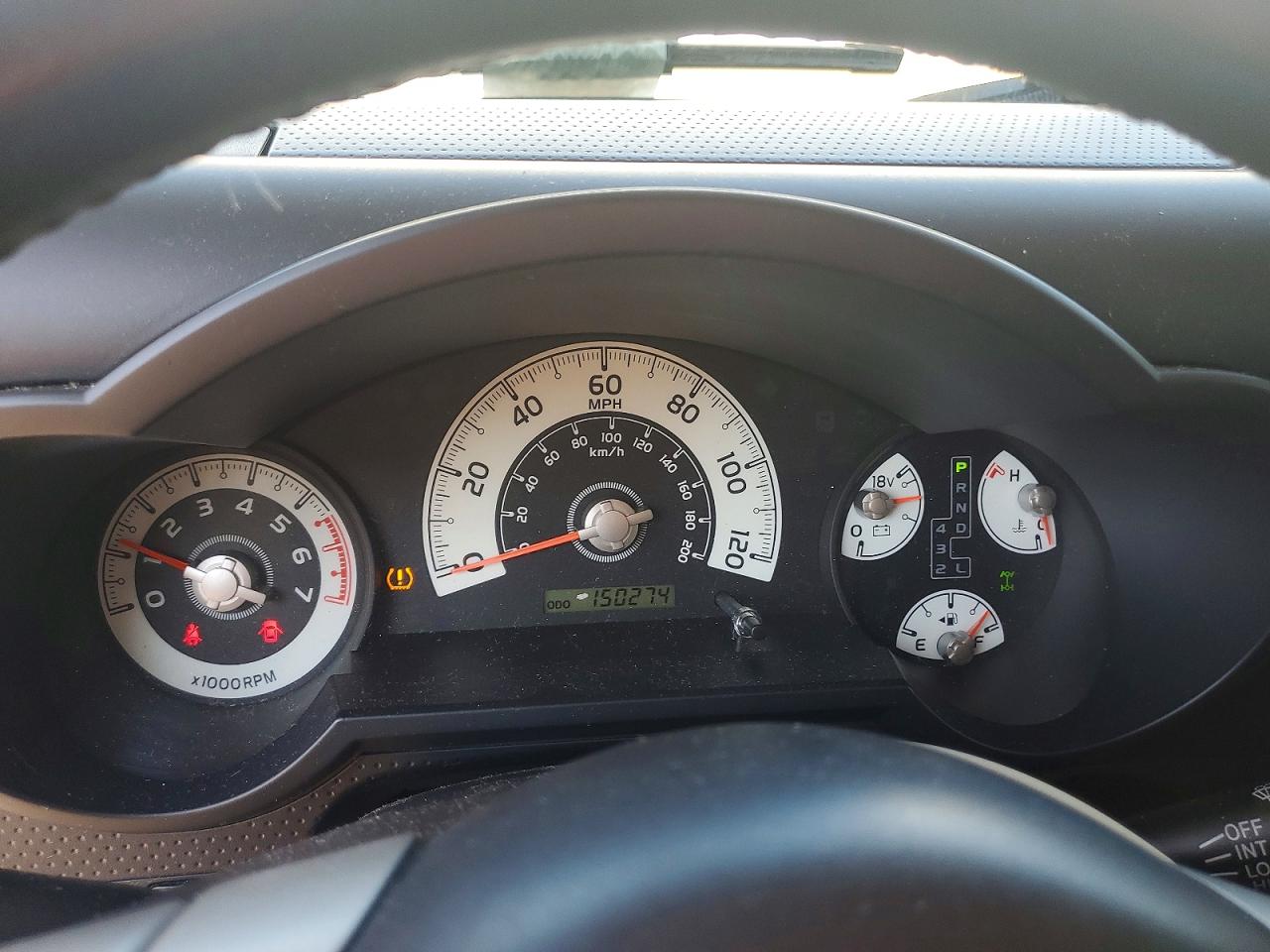 2011 TOYOTA FJ CRUISER