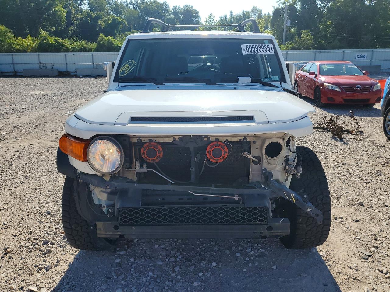 2011 TOYOTA FJ CRUISER