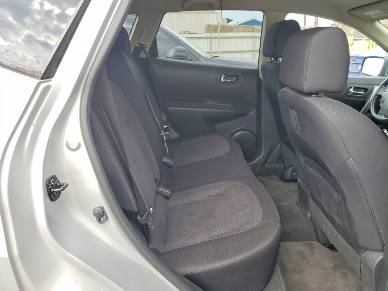 2012 NISSAN ROGUE