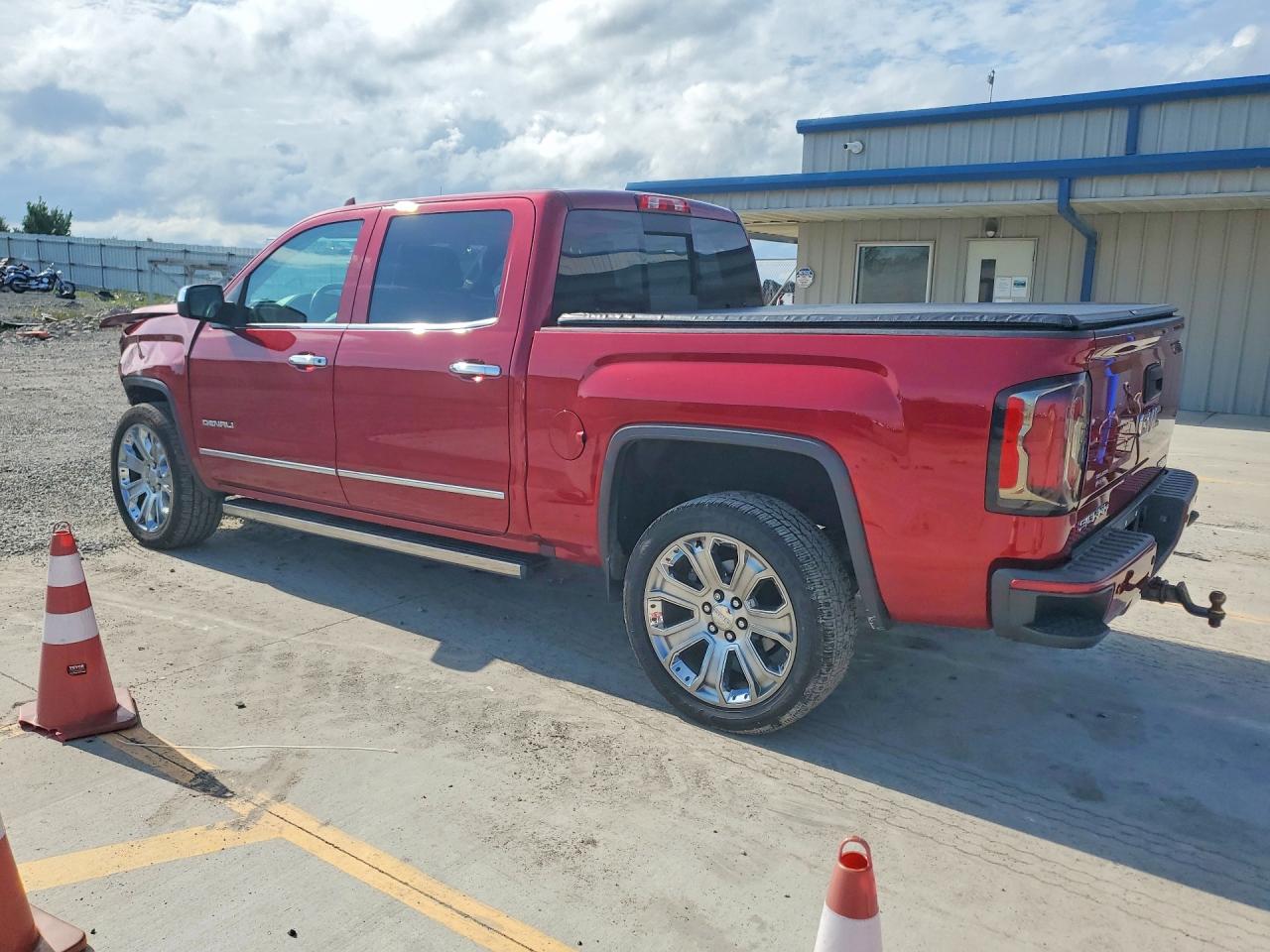 2018 GMC SIERRA