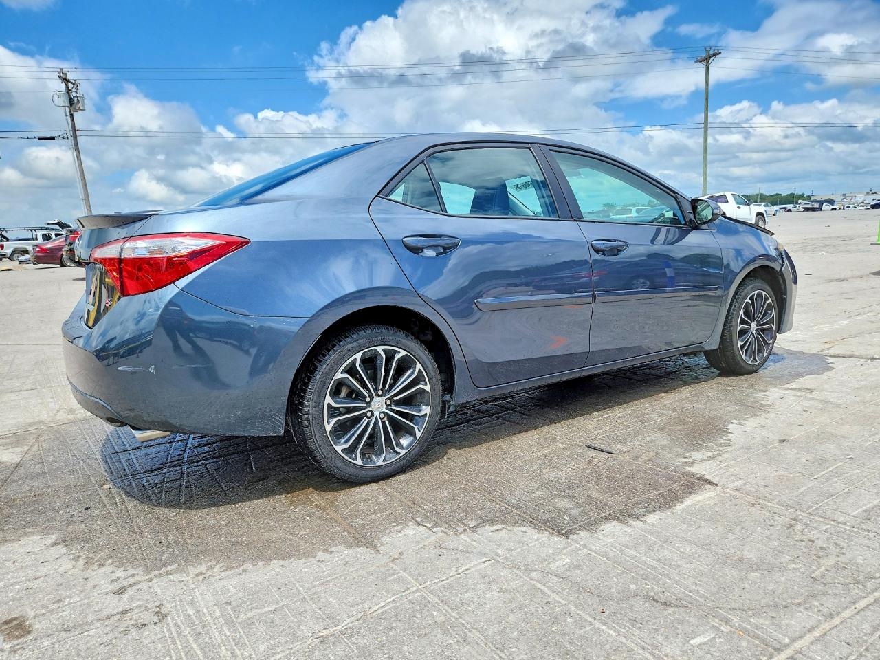 2016 TOYOTA COROLLA