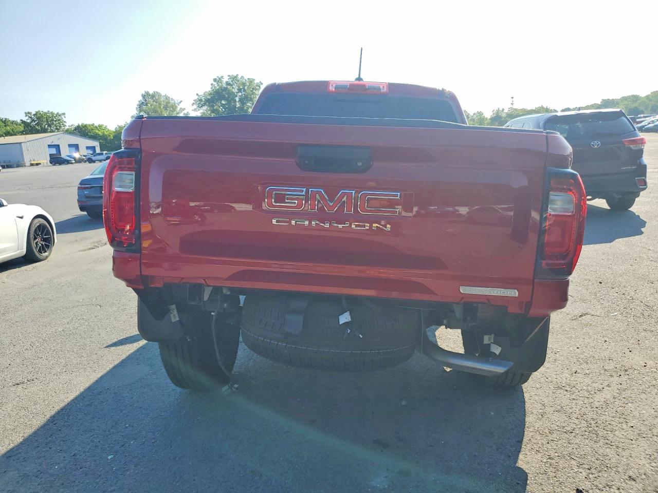 2023 GMC CANYON