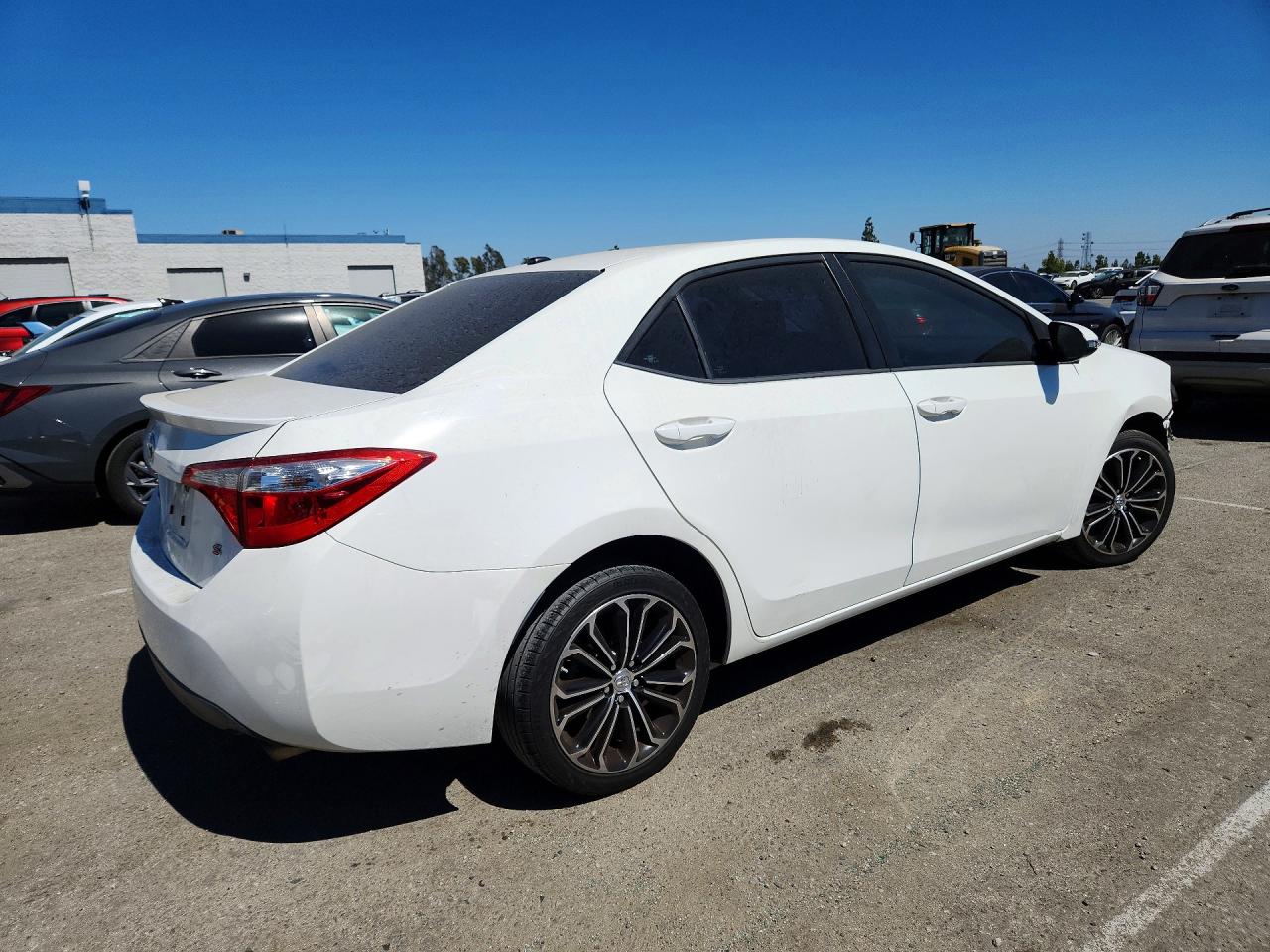 2015 TOYOTA COROLLA