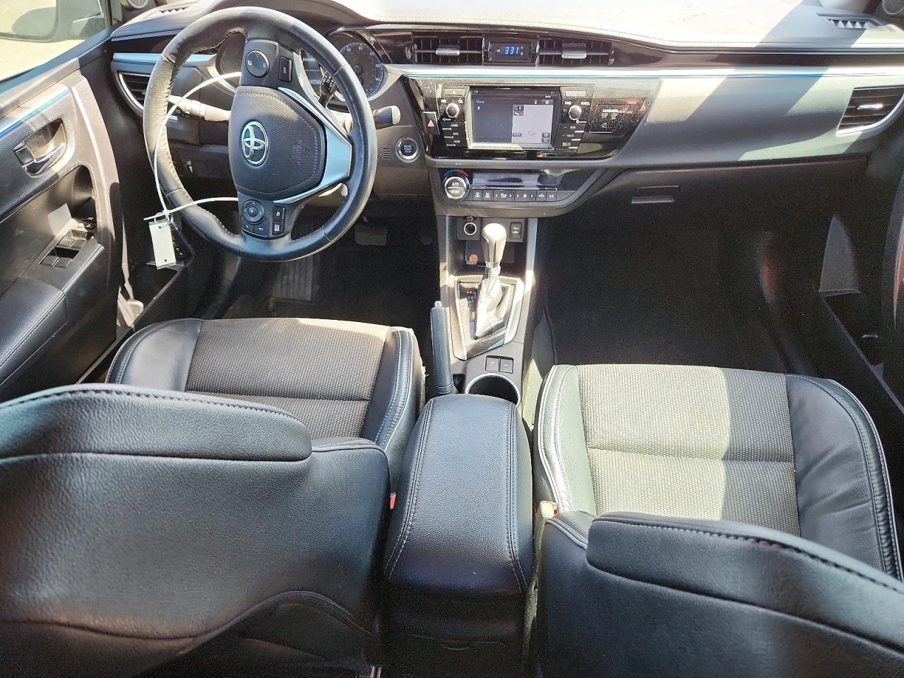 2015 TOYOTA COROLLA