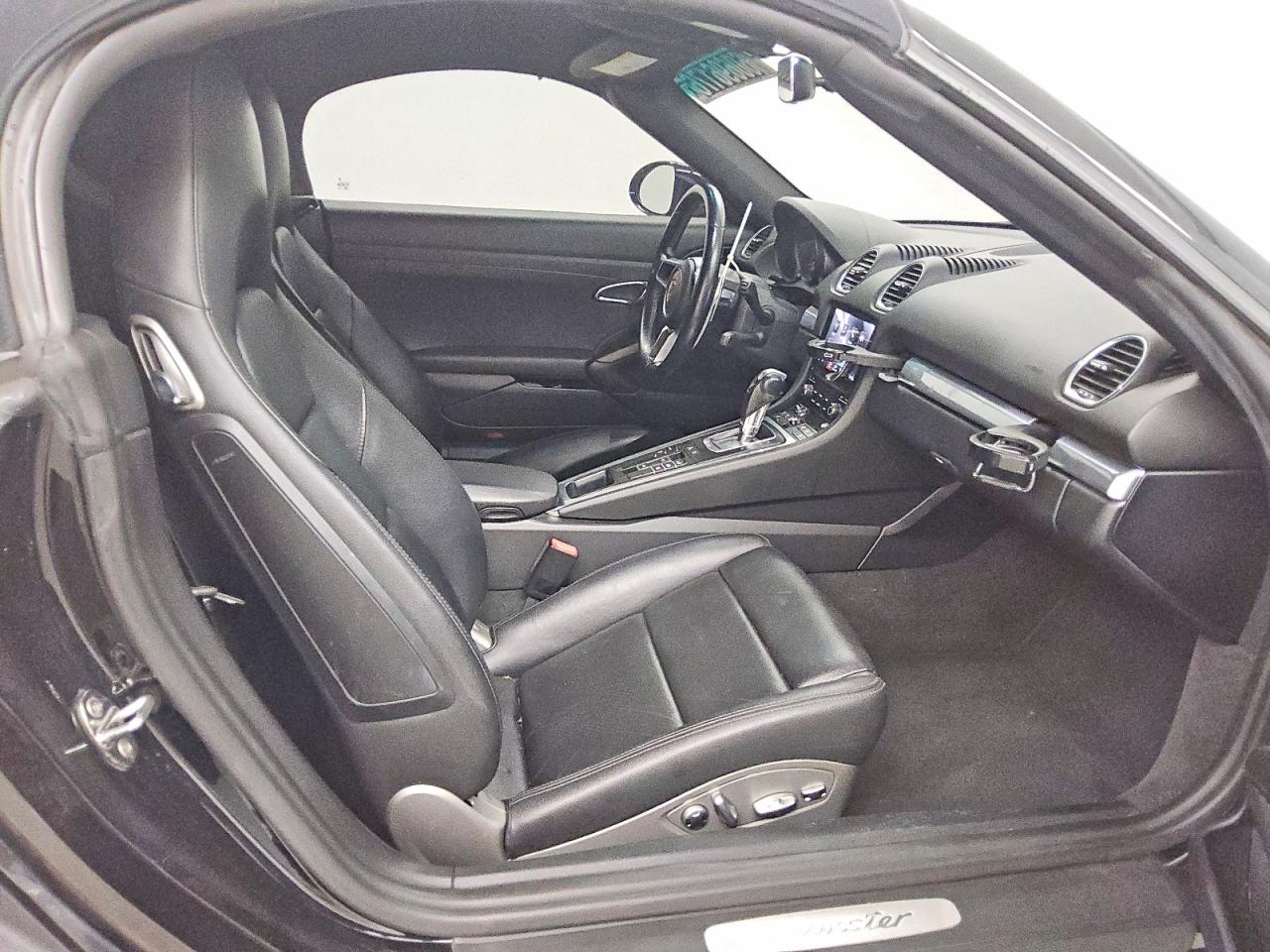2019 PORSCHE BOXSTER